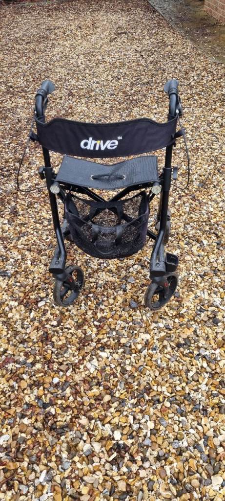 DRIVE foldable walker with seat