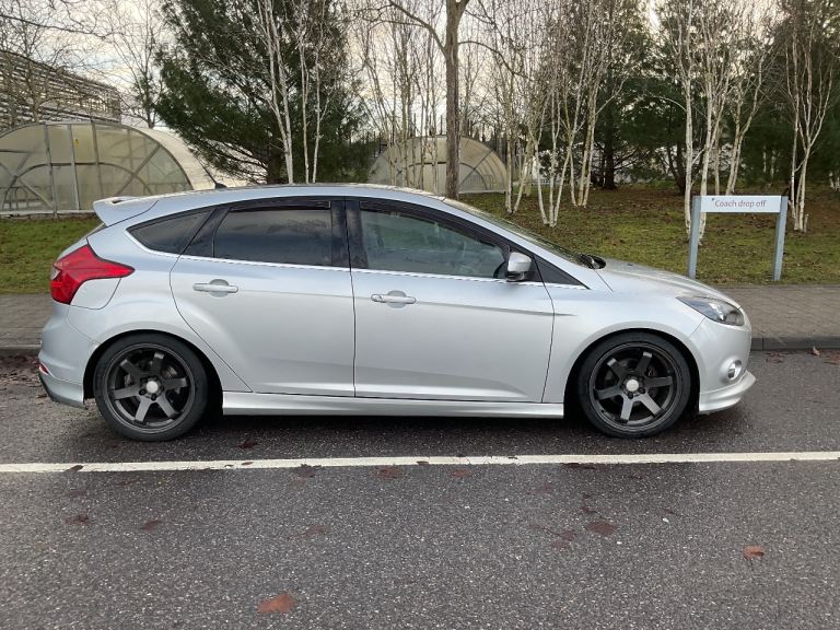 Ford, FOCUS, Hatchback, 2012, Manual, 1560 (cc), 5 doors