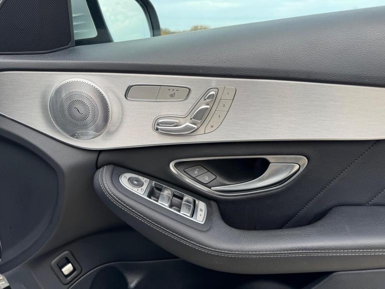 2016 Mercedes-Benz C Class 2.1 C220d AMG Line (Premium Plus) 7G-Tronic+ Euro 6 (s/s) 4dr SALOON D...