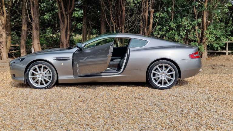 ASTON MARTIN DB9 6.0 V12 2008