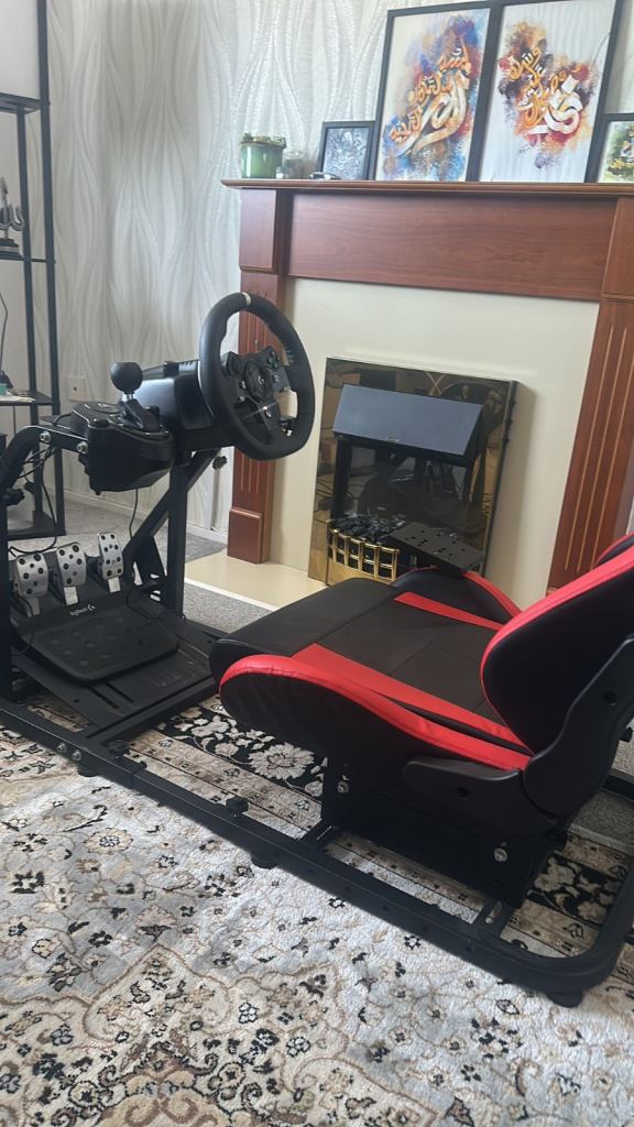 Logitech G920 Full Racing Simulator – Seat, Shifter, Pedals (Xbox/PC)
