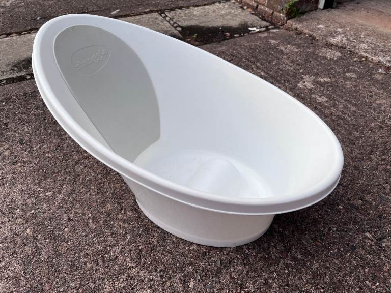 Shnuggle baby bath tub