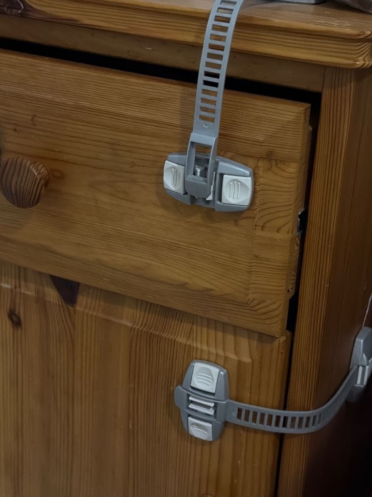 Drawers assembler 