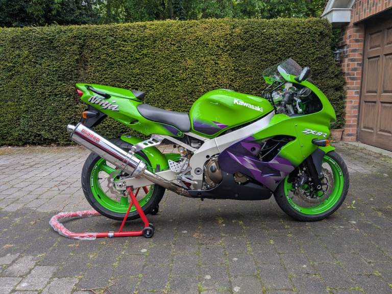 Kawasaki, Ninja ZX 9, 1999, 899 (cc)