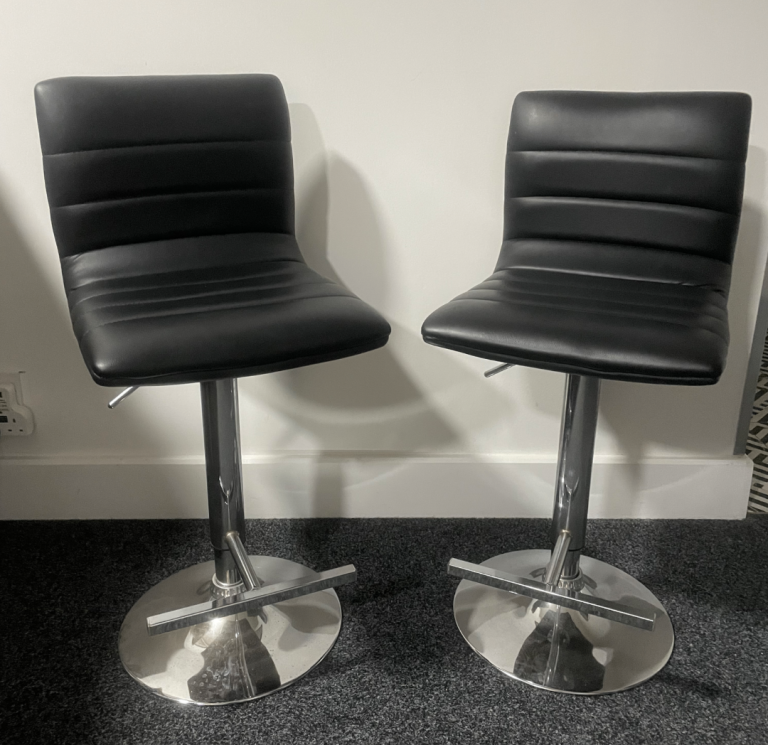 Black and Metal Bar Stools 