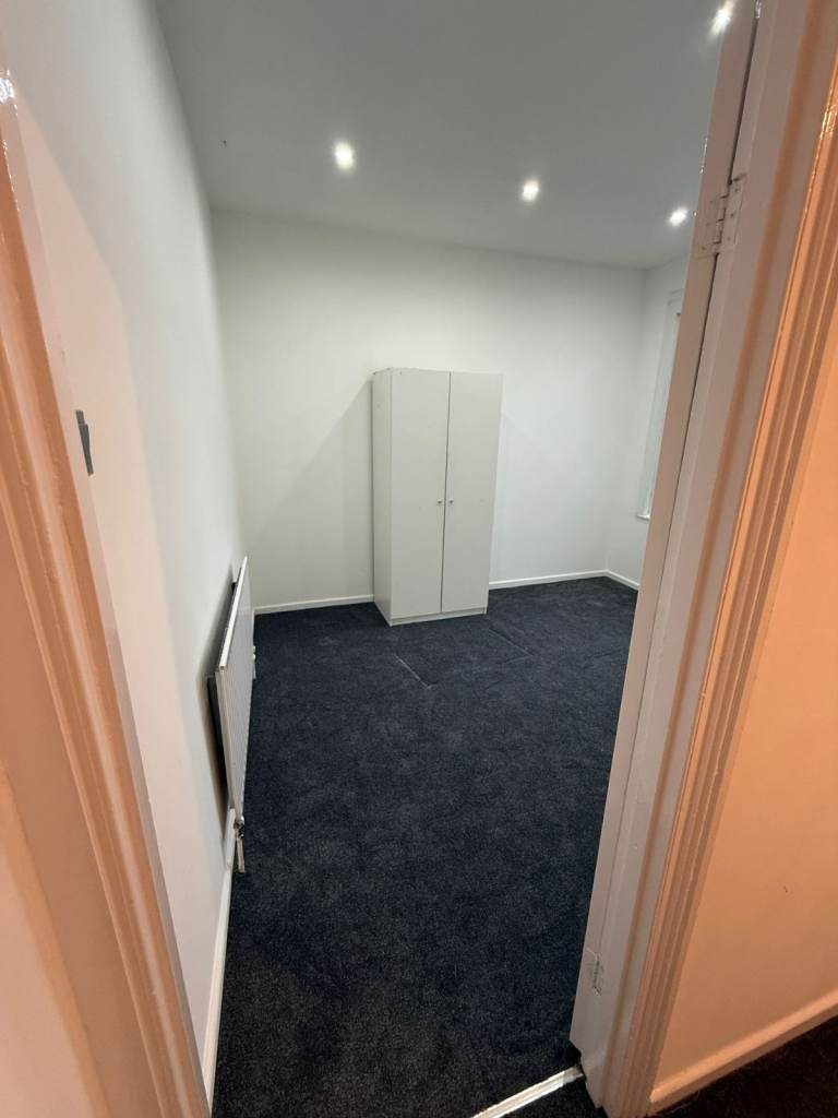 4-Bedroom House to Rent – IG1 