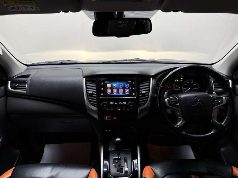 2018 Mitsubishi L200 2.4 L200 Barbarian SVP II DI-D Auto 4WD Pickup Diesel Automatic