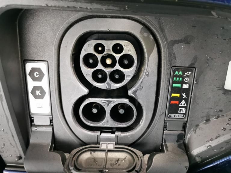 2021 Audi e-tron 300kW 55 Quattro 95kWh Black Edition 5dr Auto ESTATE ELECTRIC Automatic