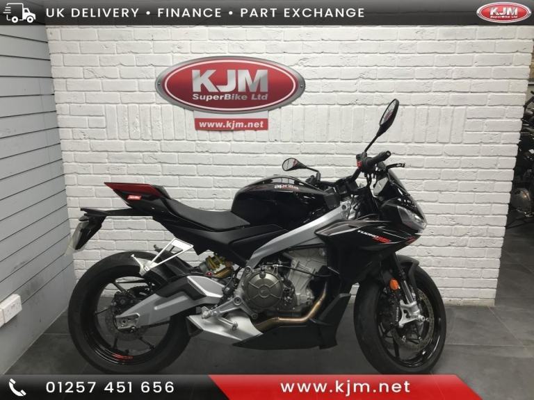 APRILIA TUONO 660 FACTORY, 2023/23, JUST 2398 MILES AND FINISHED IN BLACK