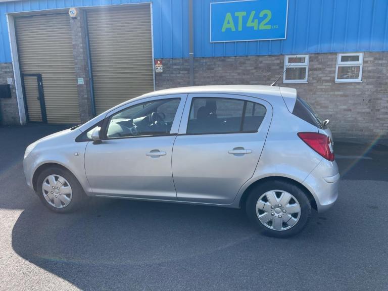 2009 Vauxhall Corsa 1.2i 16v Club 5dr HATCHBACK Petrol Manual