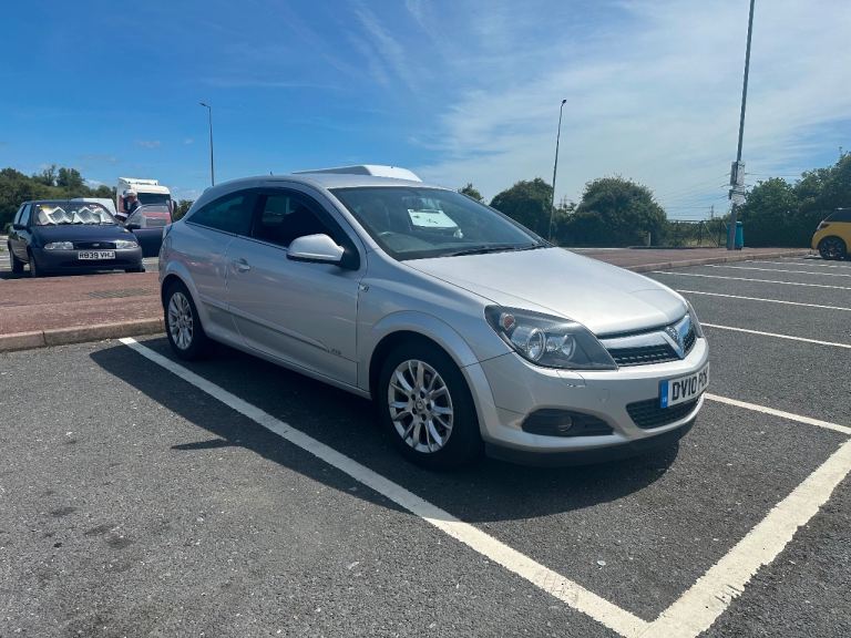     Vauxhall Astra SRi Sport Hatch 1.6 Petrol Manual – Low Mileage, Long MOT