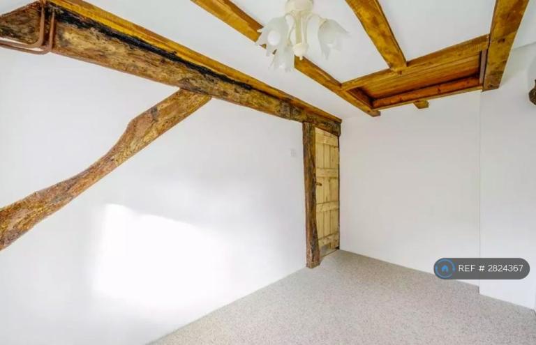 2 bedroom house in Beaver House, Ashford, TN23 (2 bed) (#2824367)