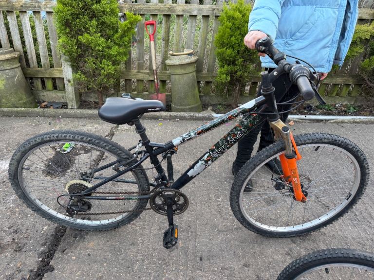 Boys Apollo interzone bike 26" wheel