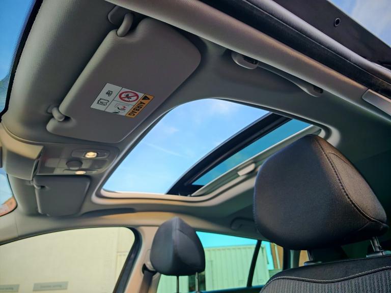 2019 Renault Megane 1.5 Blue dCi 115 Iconic 5dr ESTATE DIESEL Manual