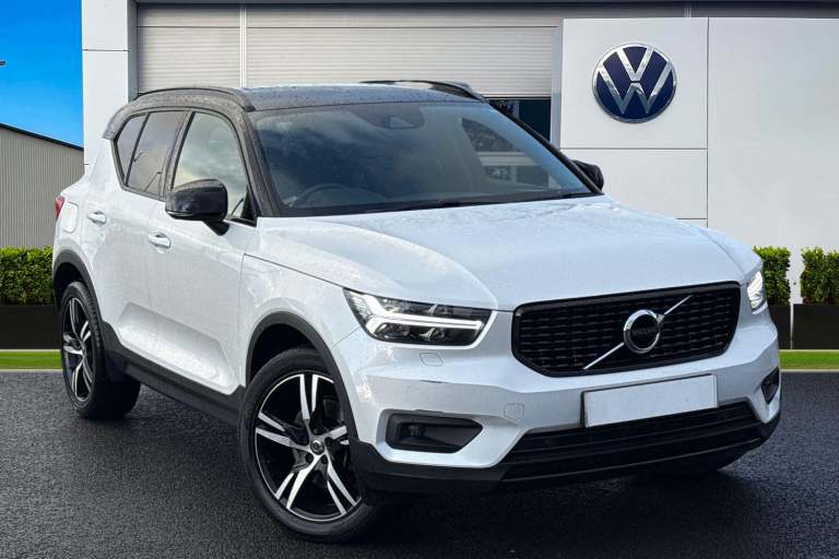 2020 Volvo XC40 2.0 T4 R-Design Auto AWD Euro 6 (s/s) 5dr SUV PETROL Automatic