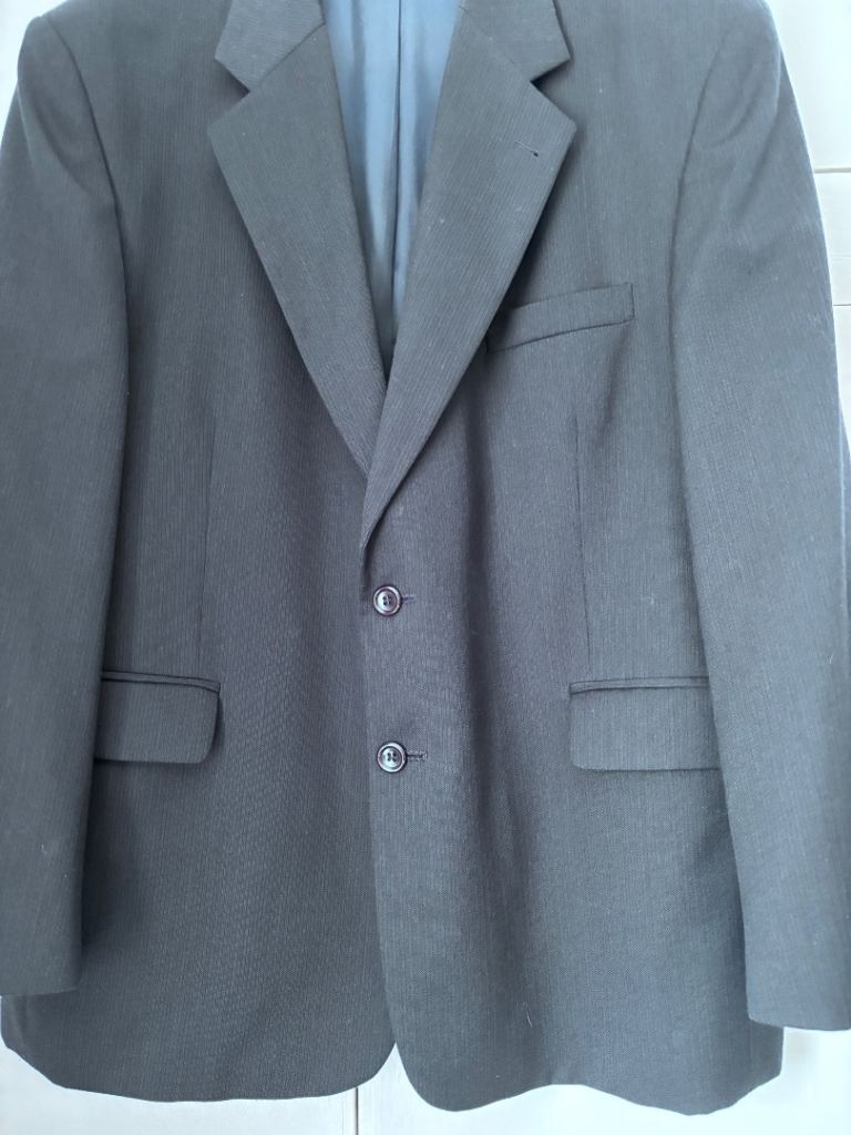 Hadleigh and Taylor Men's Navy Suit Jacket 46S - New Condition