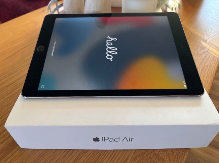 iPad Air 2 128GB Excellent condition boxed