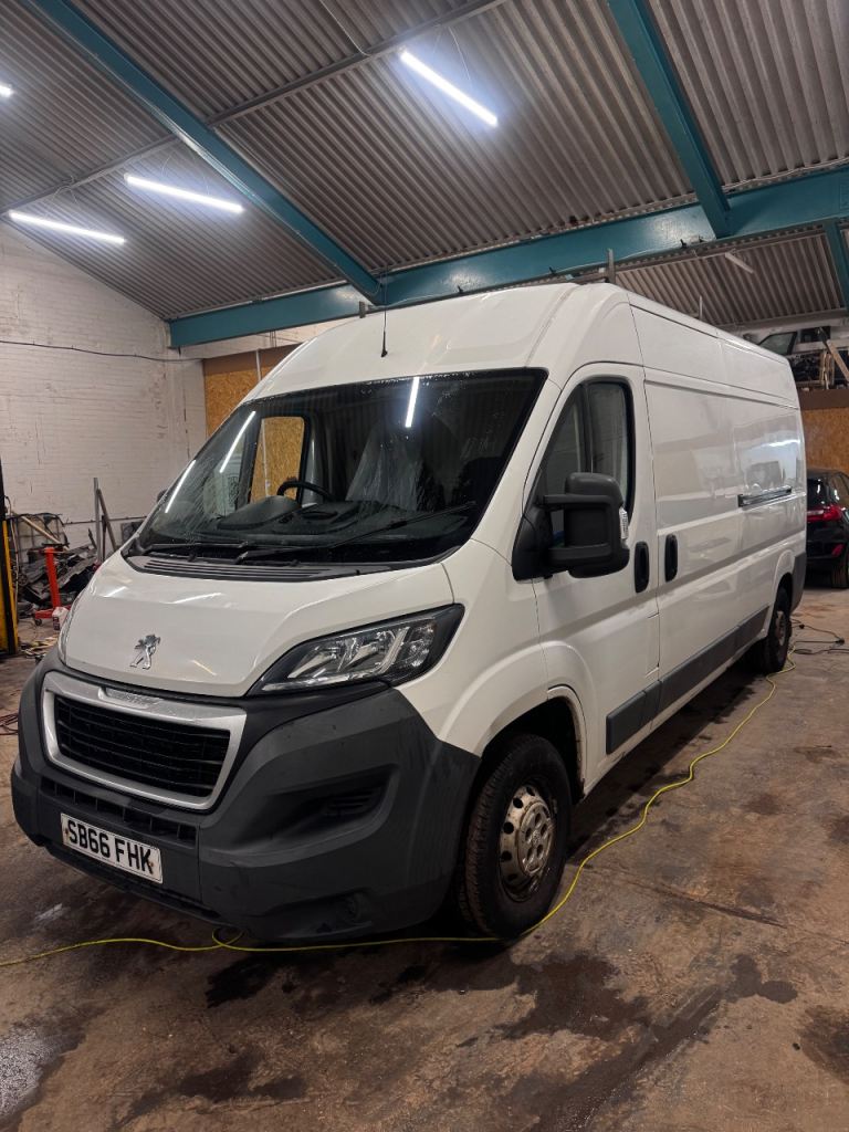 Peugeot Boxer H2 L3 Professional +NO VAT+Full years MOT++