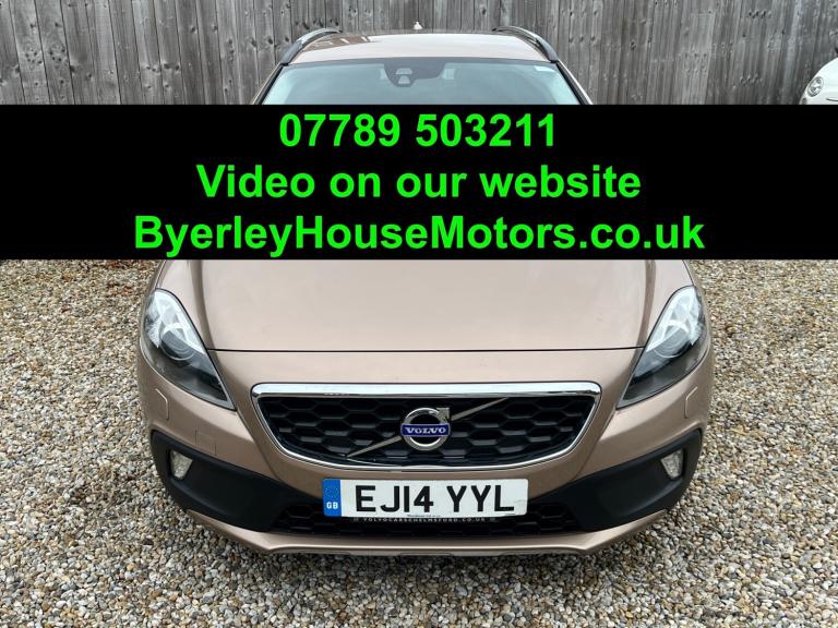 2014 Volvo V40 D2 Cross Country SE Lux 5dr **£20 Road Tax** HATCHBACK Diesel Manual