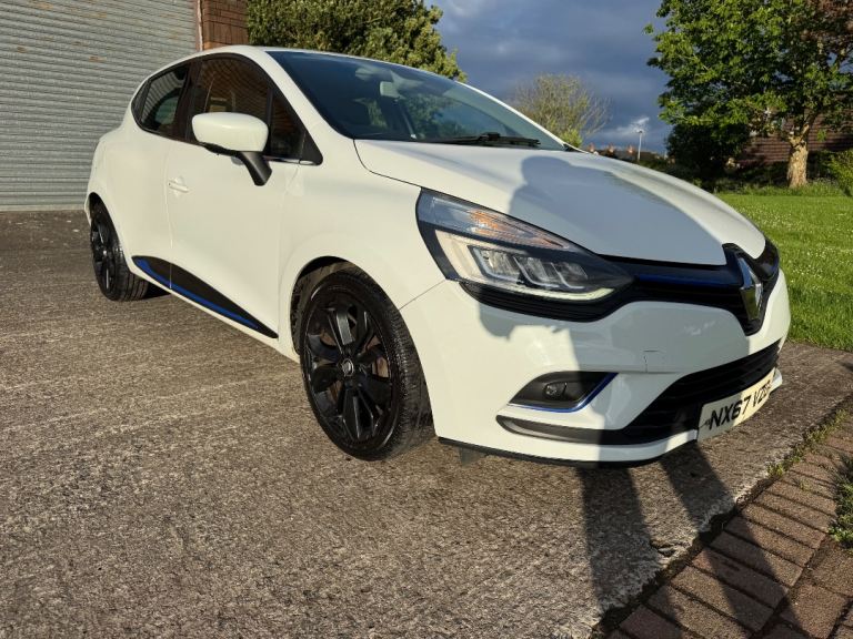 Renault, CLIO, Hatchback, 2017, Semi-Auto, 1461 (cc), 5 doors