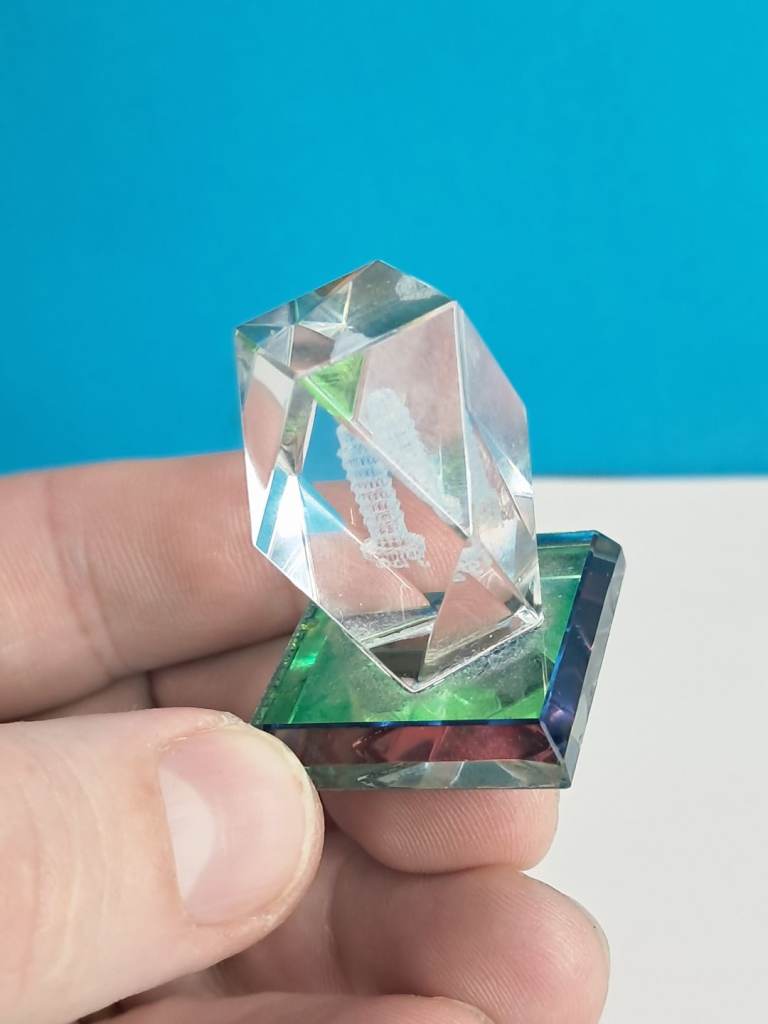 Vintage First Arrow 3D Diamond Cut Crystal souvenir featuring a laser-engraved Tower of Pisa. 