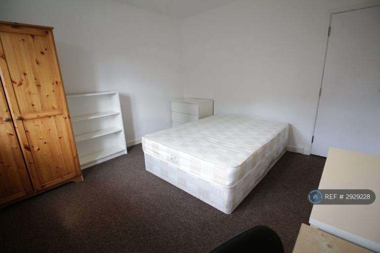 4 bedroom flat in Welford Court, London, NW1 (4 bed) (#2929228)
