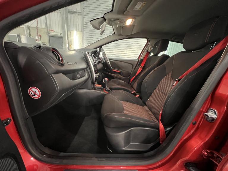 RENAULT CLIO 1.6 Renaultsport 200 Turbo EDC LUX 2015