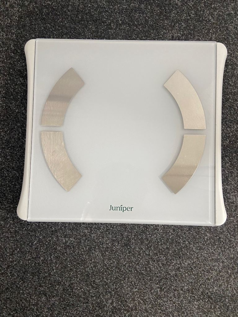 Digital bathroom scales