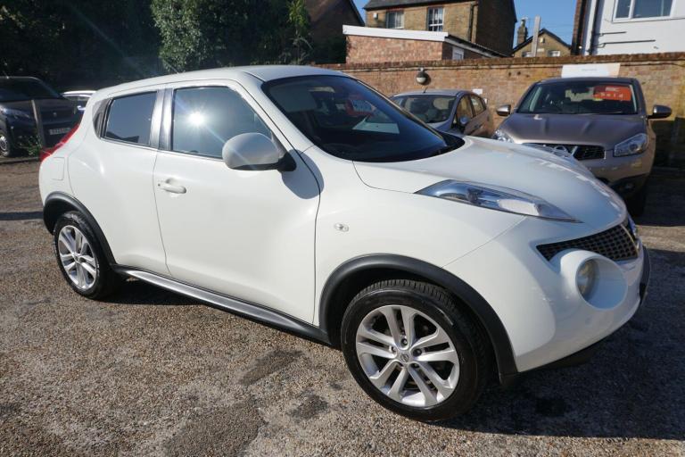 2012 Nissan Juke 1.6 Acenta Premium Euro 5 (s/s) 5dr HATCHBACK Petrol Manual