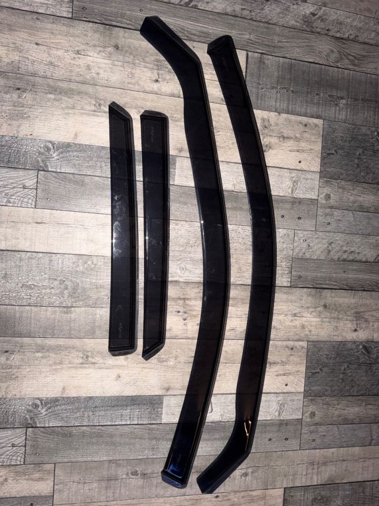 2018 Audi Q5 Wind Deflectors & Boot Liners