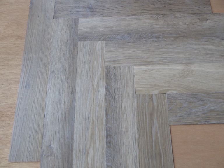 4 Boxes Of Karndean Floor Tiles