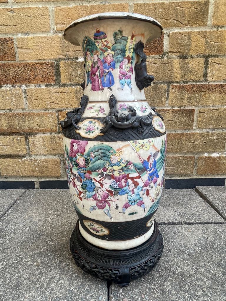 Antique Chinese vase 