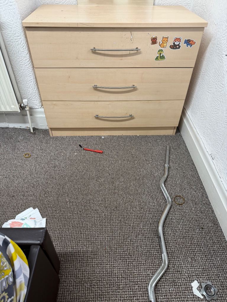 image for free chest of drawer