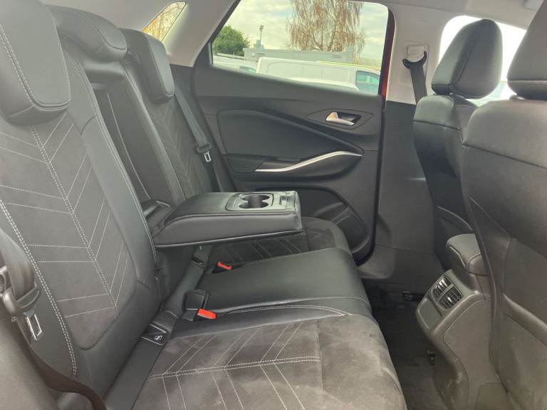 2023 Vauxhall Grandland 1.2 Turbo Ultimate 5dr Hatchback PETROL Manual