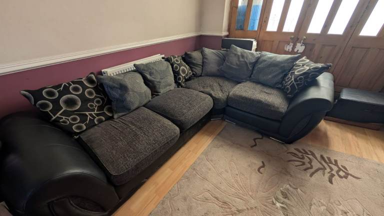 corner sofa reduced