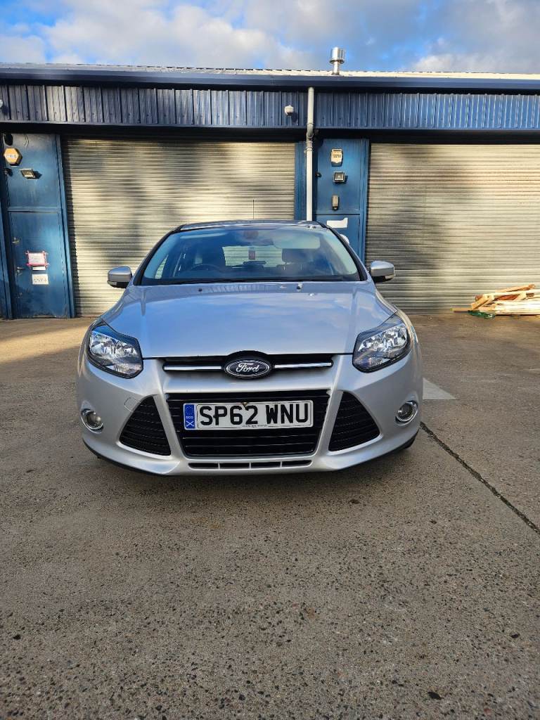 Ford, FOCUS, Hatchback, 2012, Manual, 998 (cc), 5 doors