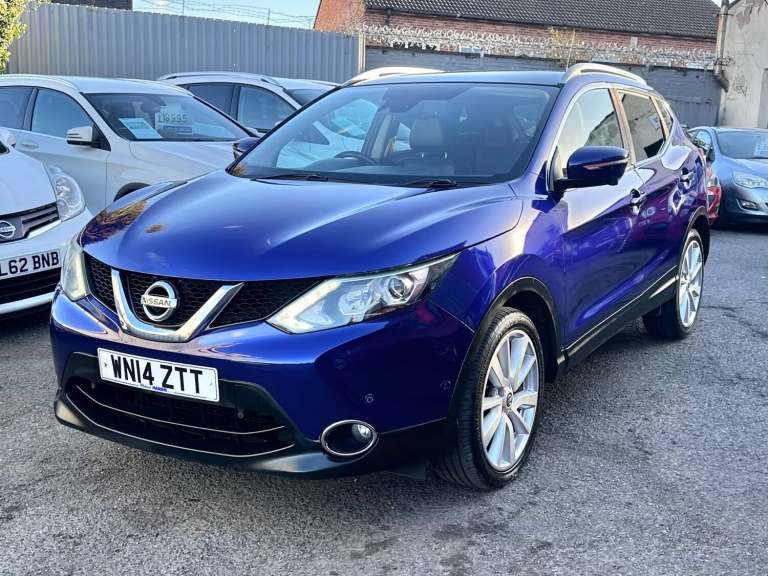 2014 Nissan Qashqai 1.5 dCi Tekna 5dr - very clean - see video HATCHBACK Diesel Manual
