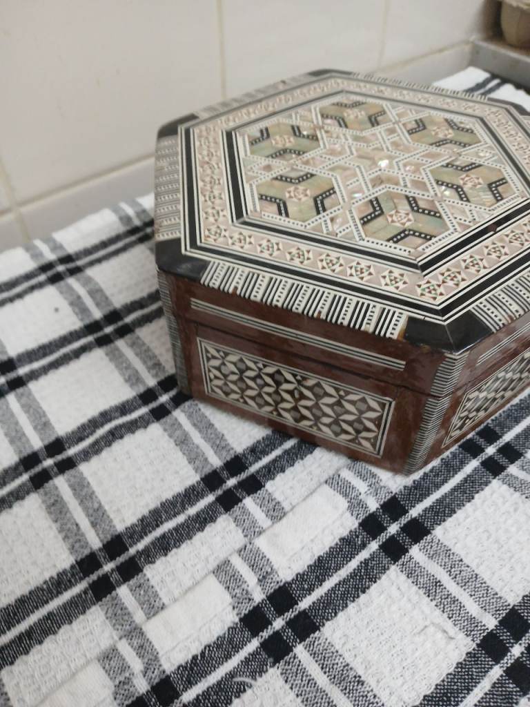 Mother of pearl wooden box