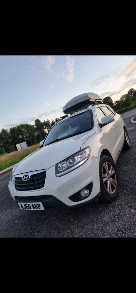 Hyundai SANTA FE, 2010 manual 7 seats