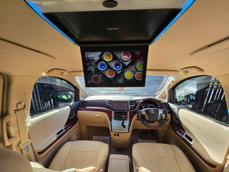  Toyota Alphard 7 SEATER 2.4 Petrol Automatic