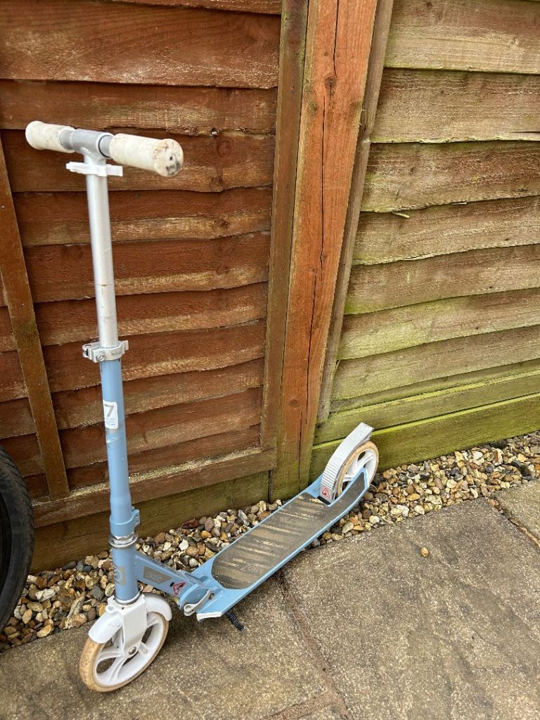 Decathlon Oxelo Mid 7 Scooter - free