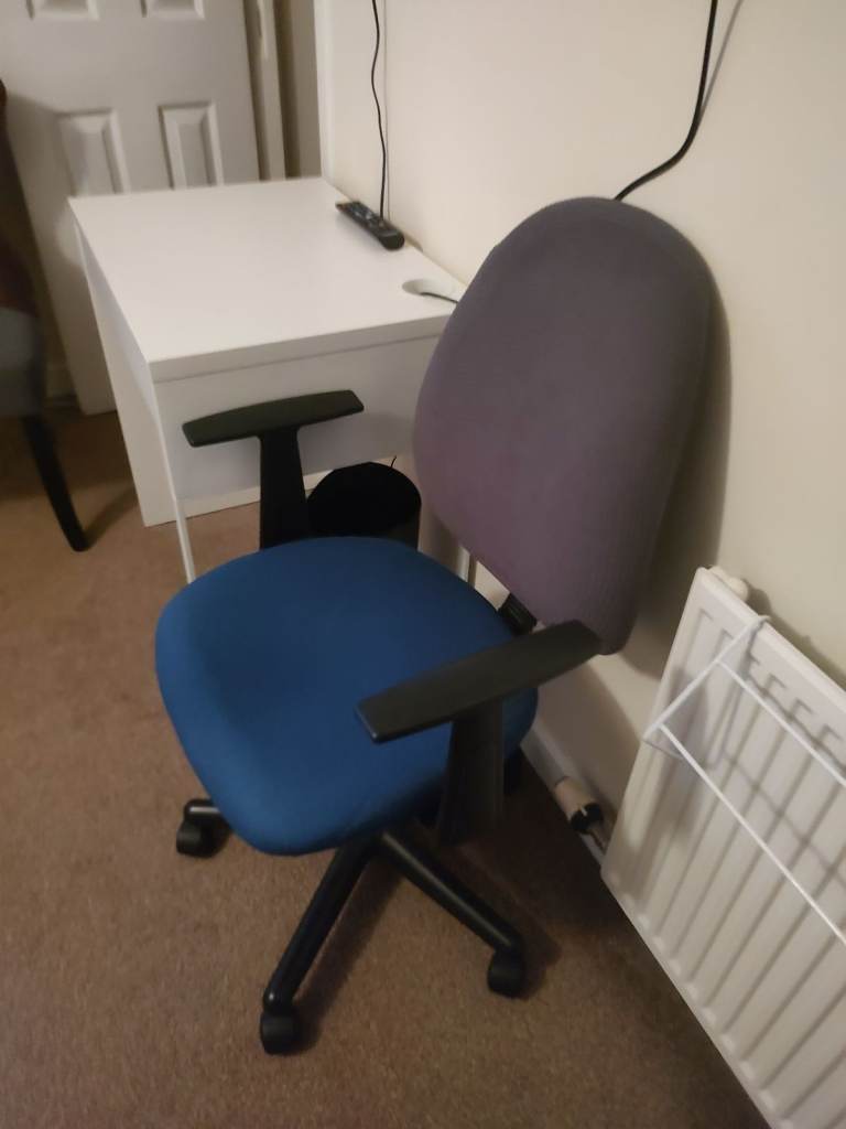 Java 300 Medium Back Task/Operator Chair Height Adjustable Arms Blue