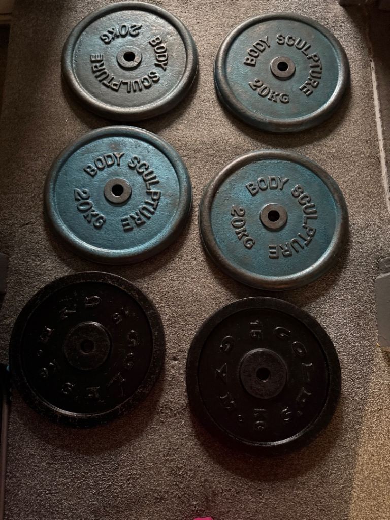 BODY SCULPTURE Dumbbell Weight Plates and Dumbbells – Good Condition