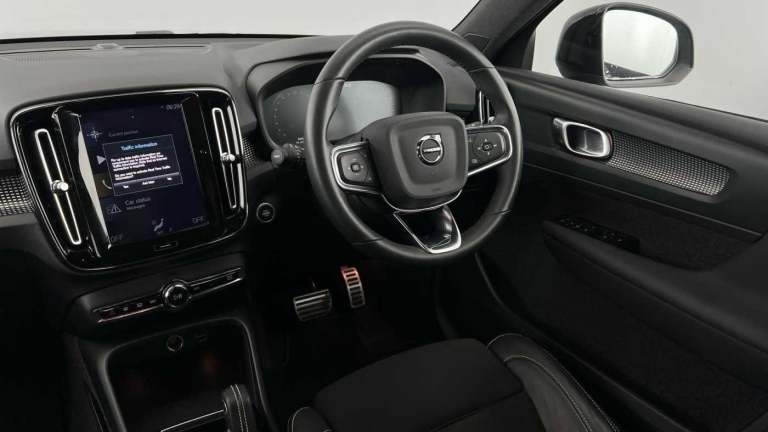 2021 Volvo XC40 2.0 B4 MHEV R-Design SUV 5dr Petrol Hybrid DCT Auto Euro 6 (s/s) (197 ps) ESTATE ...