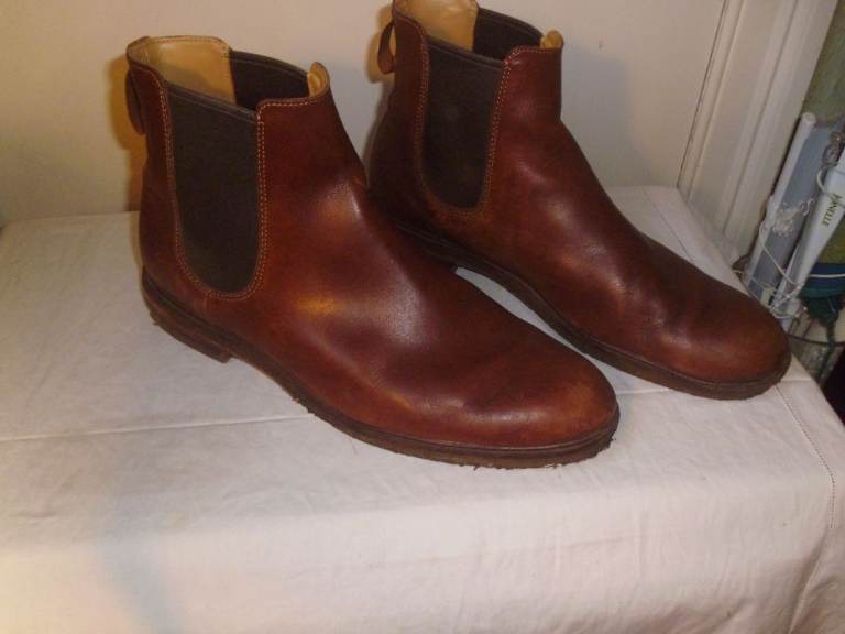 CLARKS MENS BROWN CHELSEA BOOTS,SIZE 10.EU 44.5