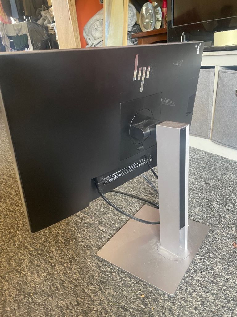 HP computer monitor