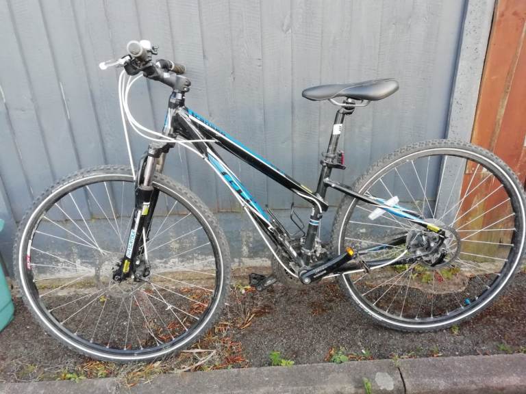 GT Transeo 3.0 Hybrid bicycle