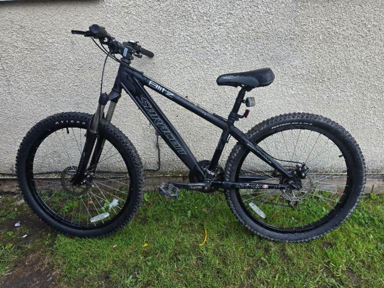 Saracen blitz Mountain bike 14inch frame and 26inch tyres