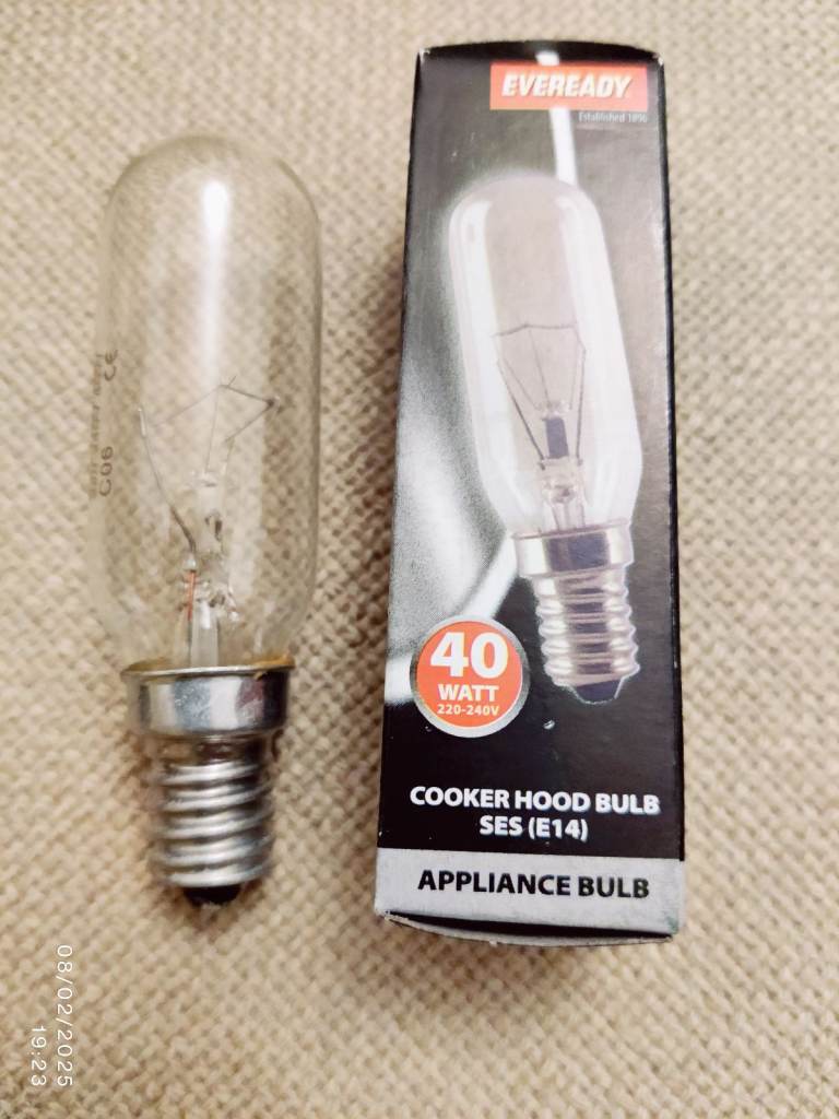 image for 3x Eveready Cooker Hood Bulbs 40w SES E14
