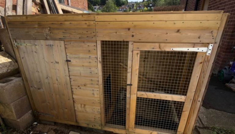 Dog kennel 6x4ft (SOLD)